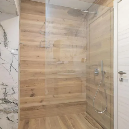 Royale * 察夫塔特